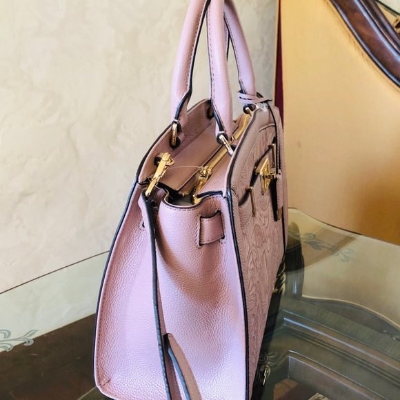 NWT Michael Kors Karson Handbag&wallet&pouch&pom - Picture 2 of 8